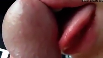 A Fantastic Oral Pleasure Provided By A Sexy Girlfriend